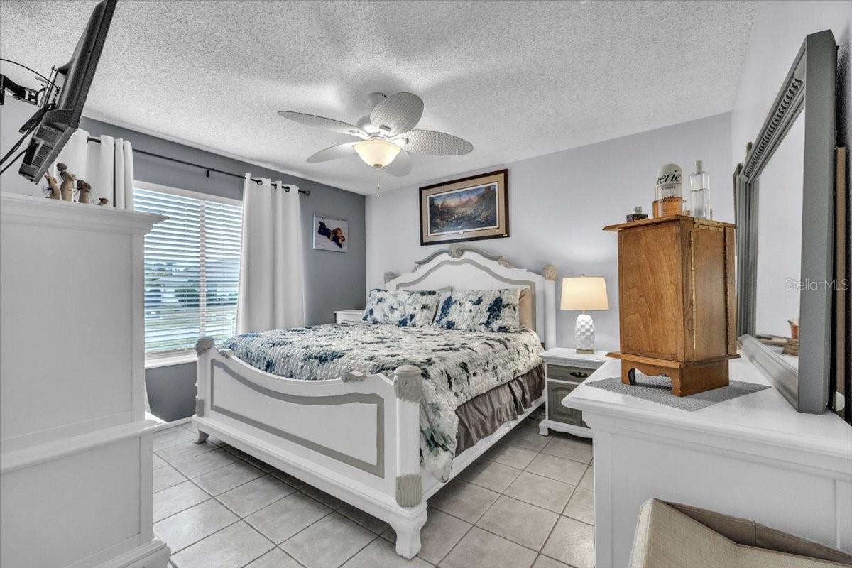 Image 20 of 44 For 23456 Ferndale Avenue