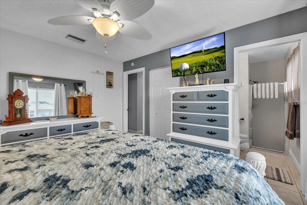 Image 21 of 44 For 23456 Ferndale Avenue