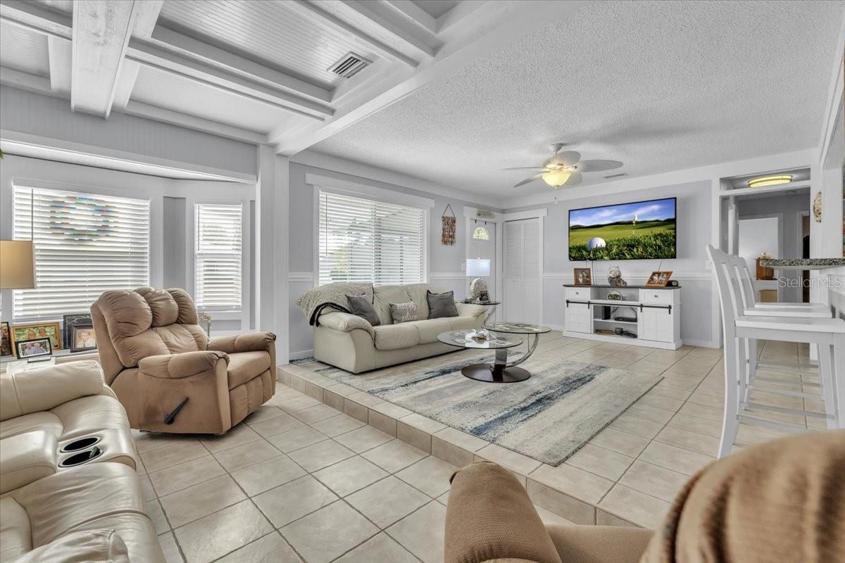 Image 5 of 44 For 23456 Ferndale Avenue