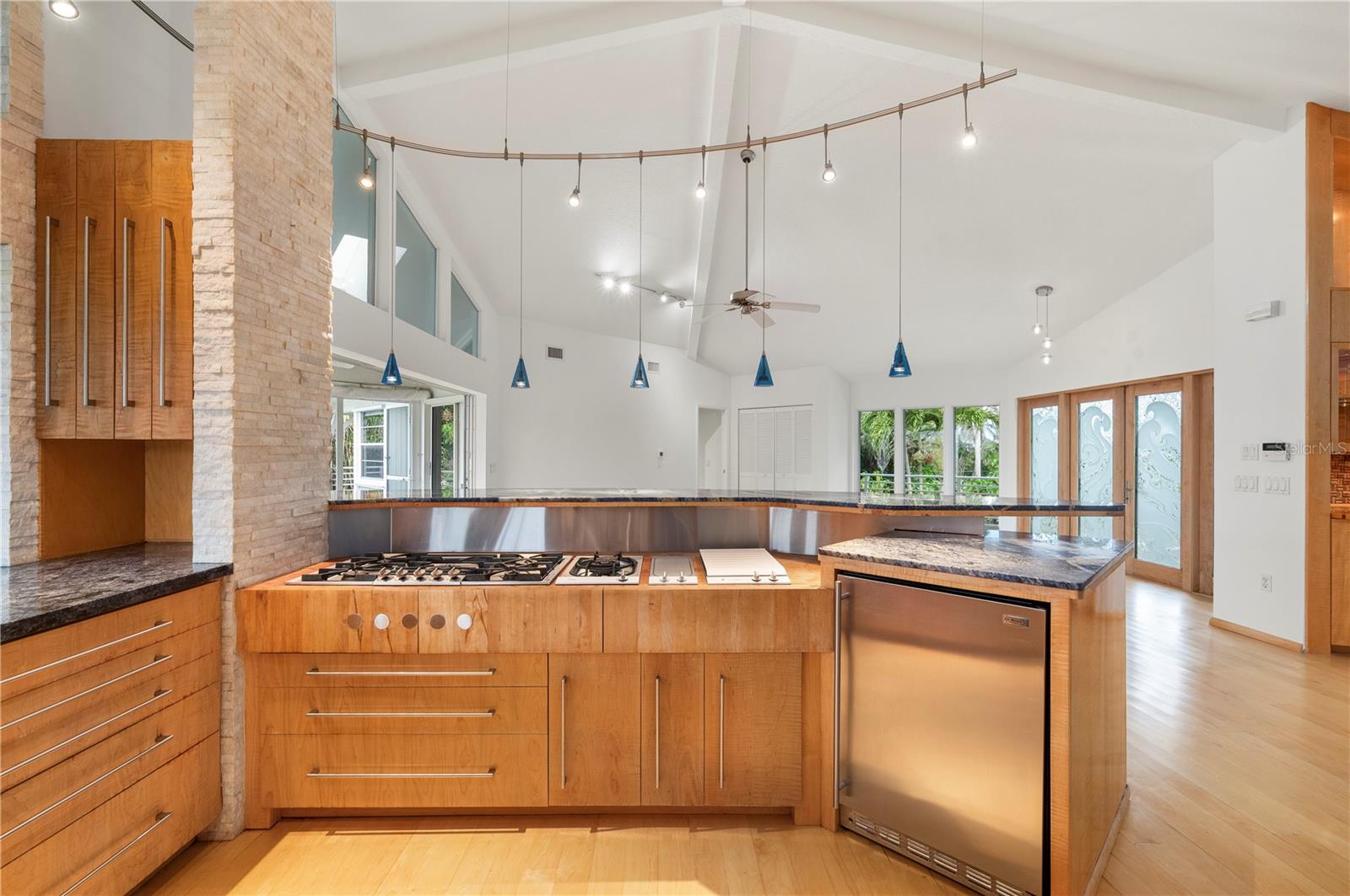 Image 24 of 64 For 24139 Jolly Roger Boulevard