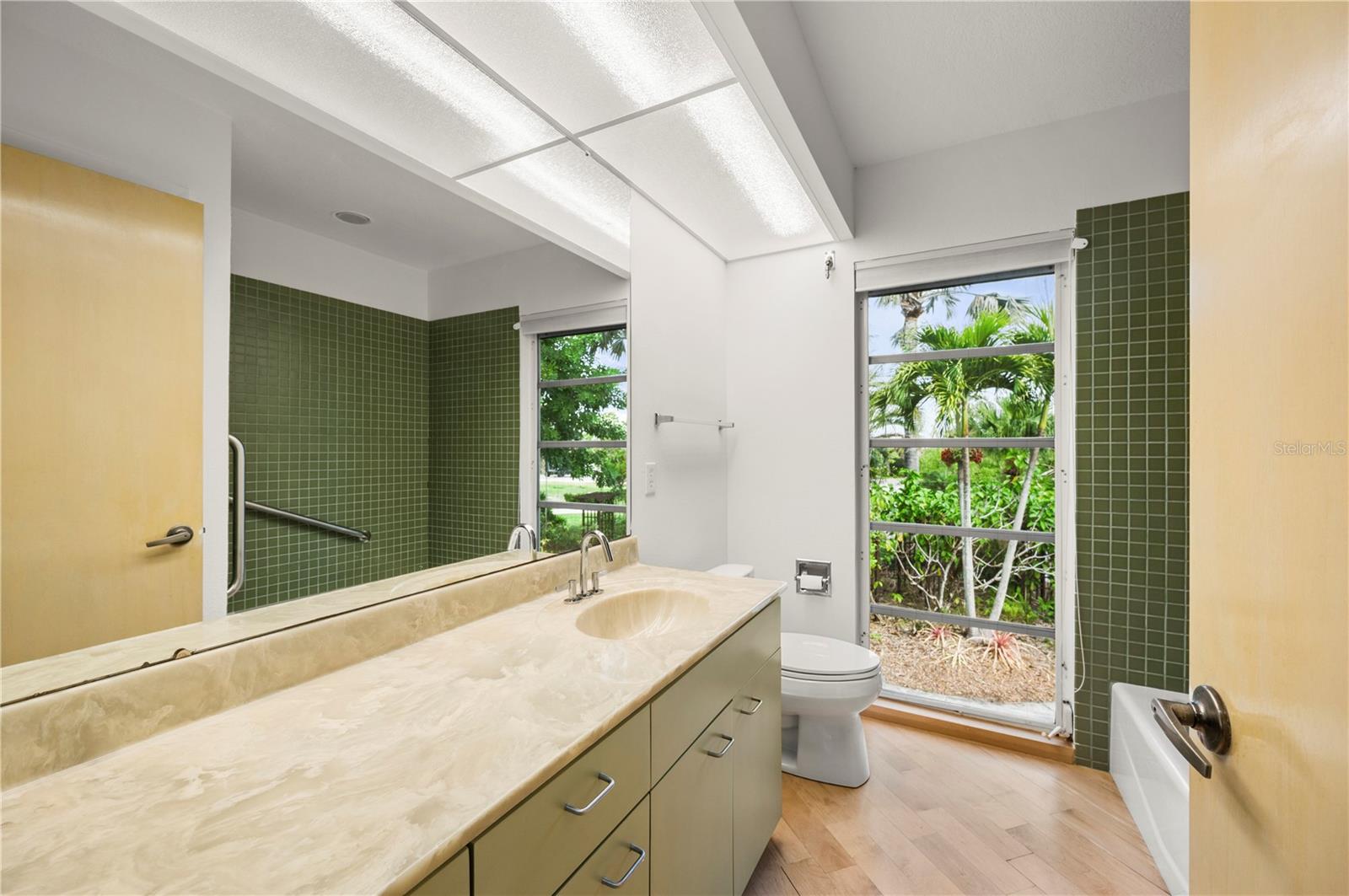 Image 41 of 64 For 24139 Jolly Roger Boulevard