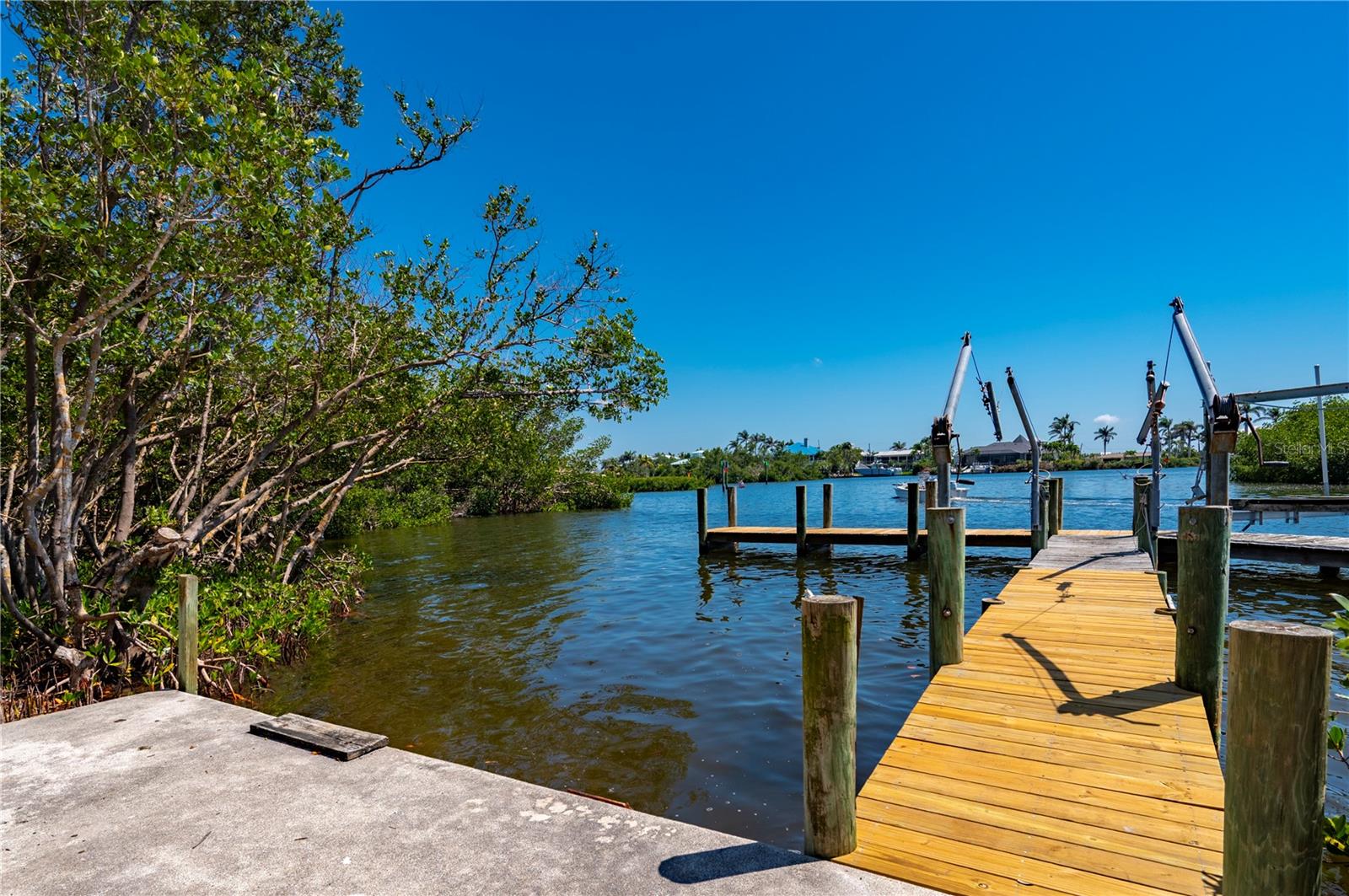 Image 53 of 64 For 24139 Jolly Roger Boulevard