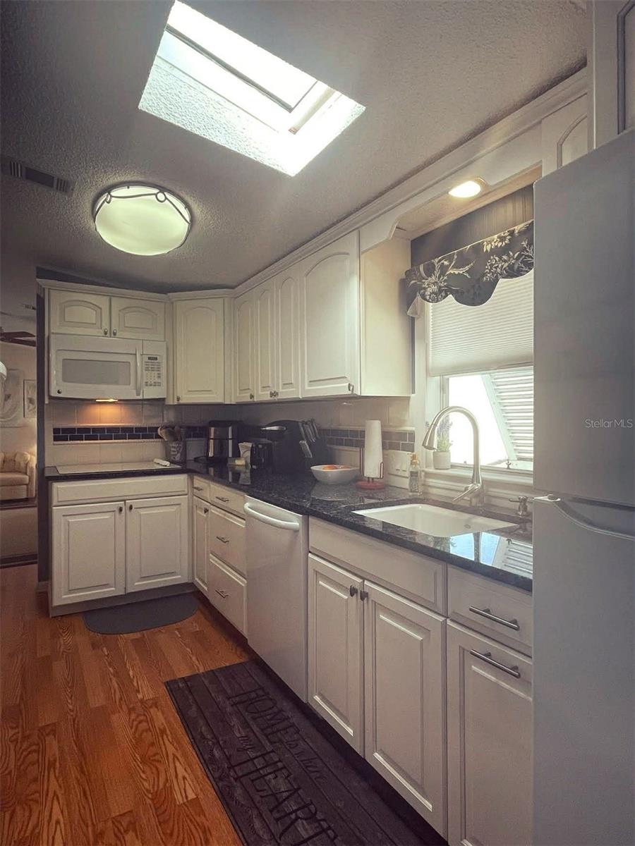 Image 11 of 25 For 6682 Hikina Drive