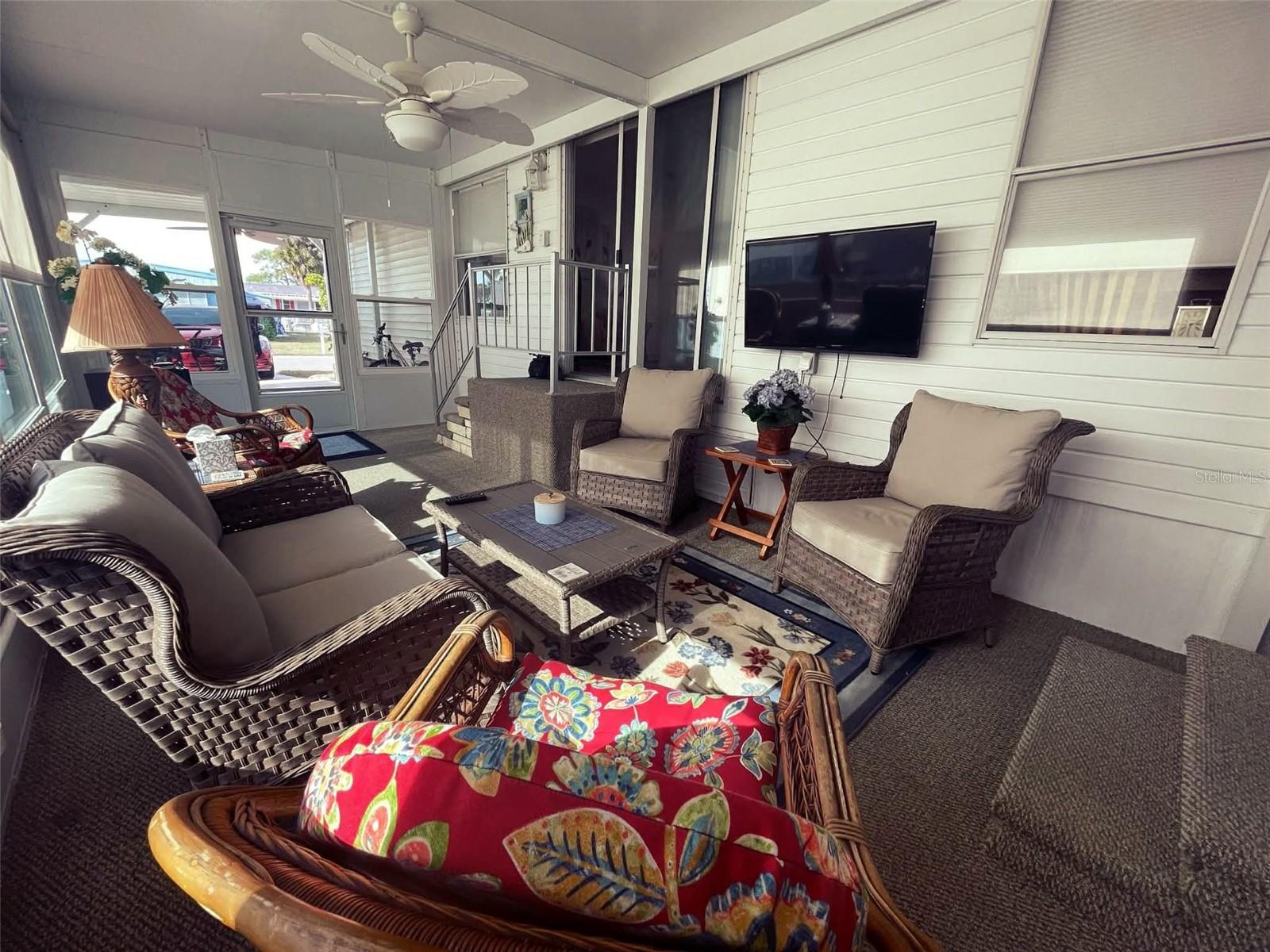 Image 20 of 25 For 6682 Hikina Drive