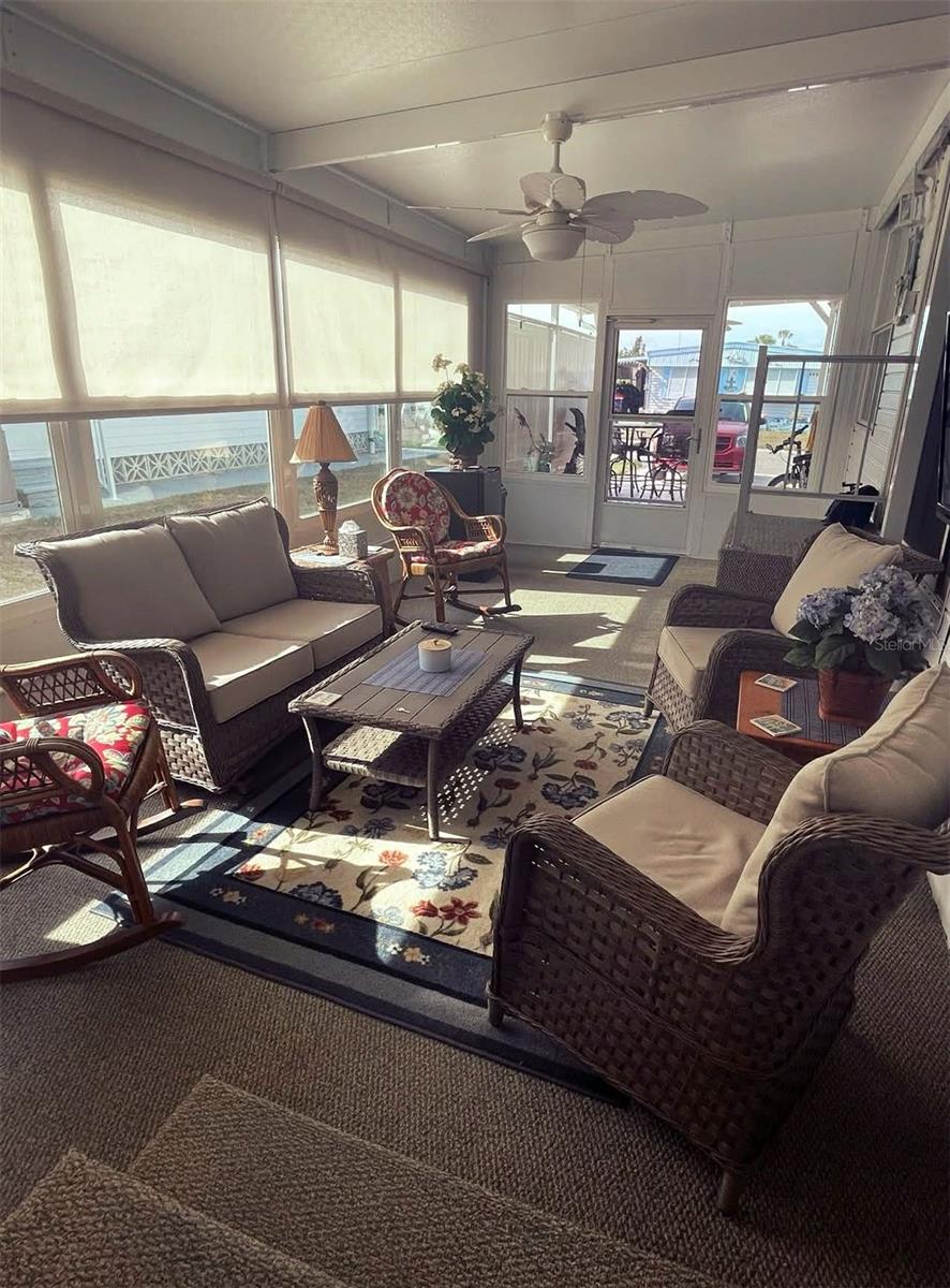 Image 21 of 25 For 6682 Hikina Drive