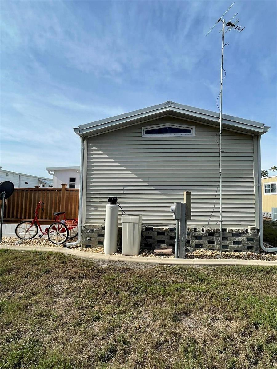 Image 5 of 25 For 6682 Hikina Drive