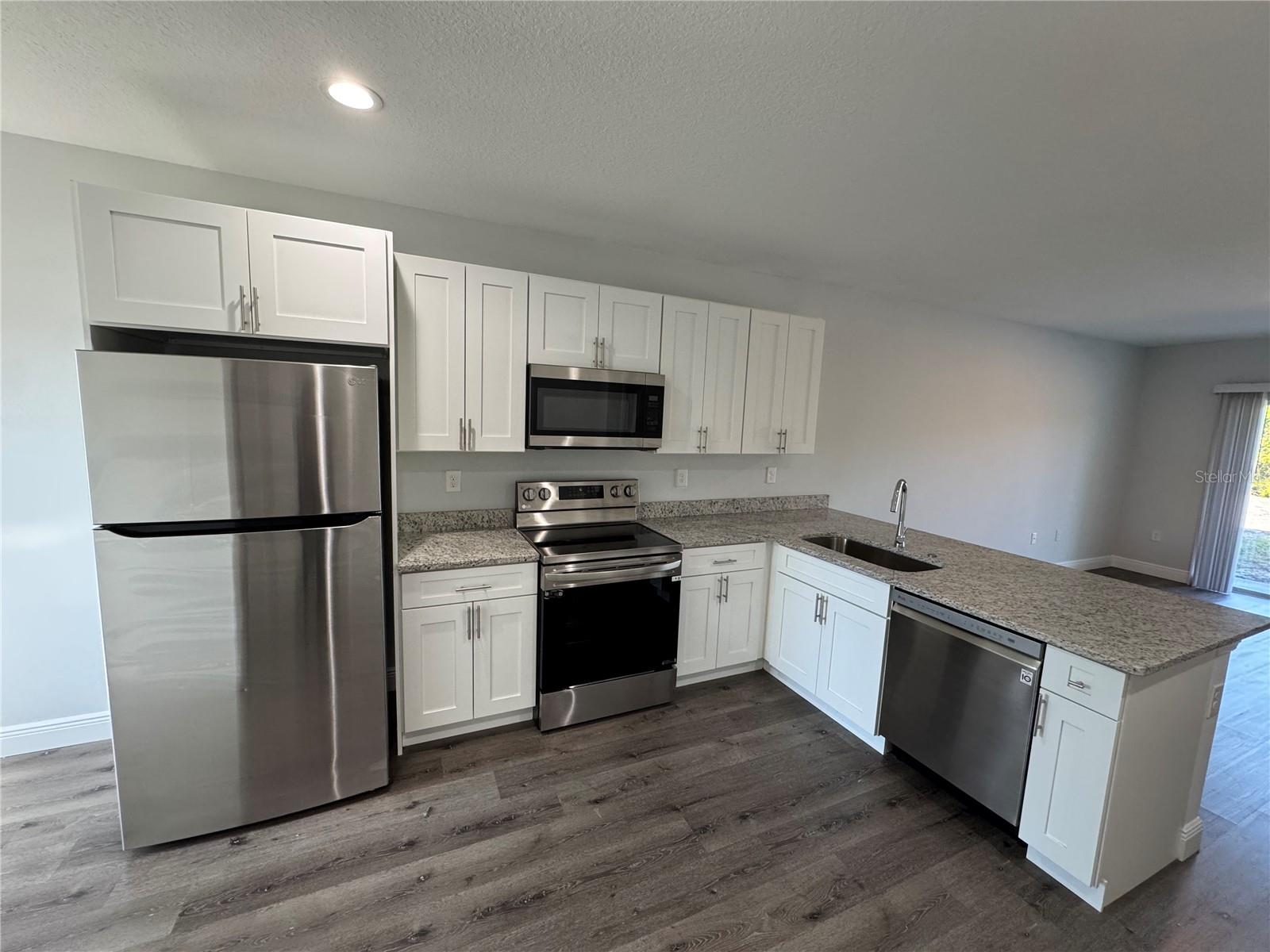 Image 2 of 13 For 11226 Kimberly