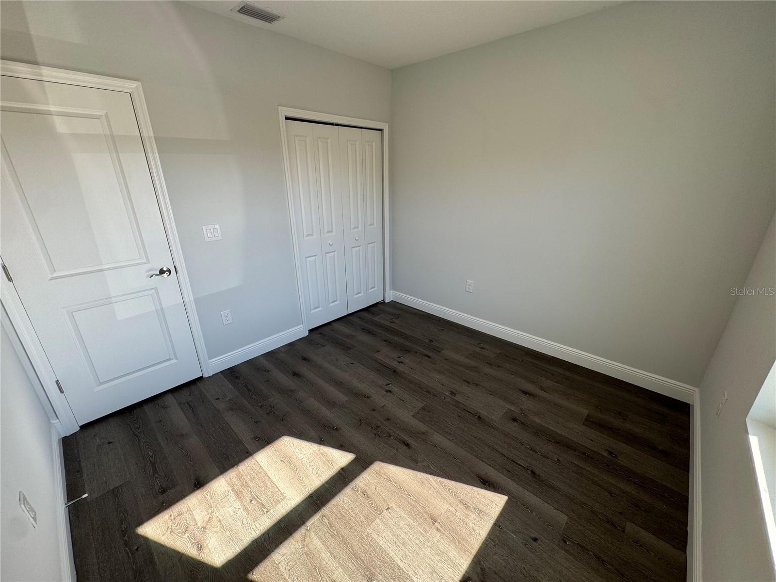 Image 6 of 13 For 11226 Kimberly