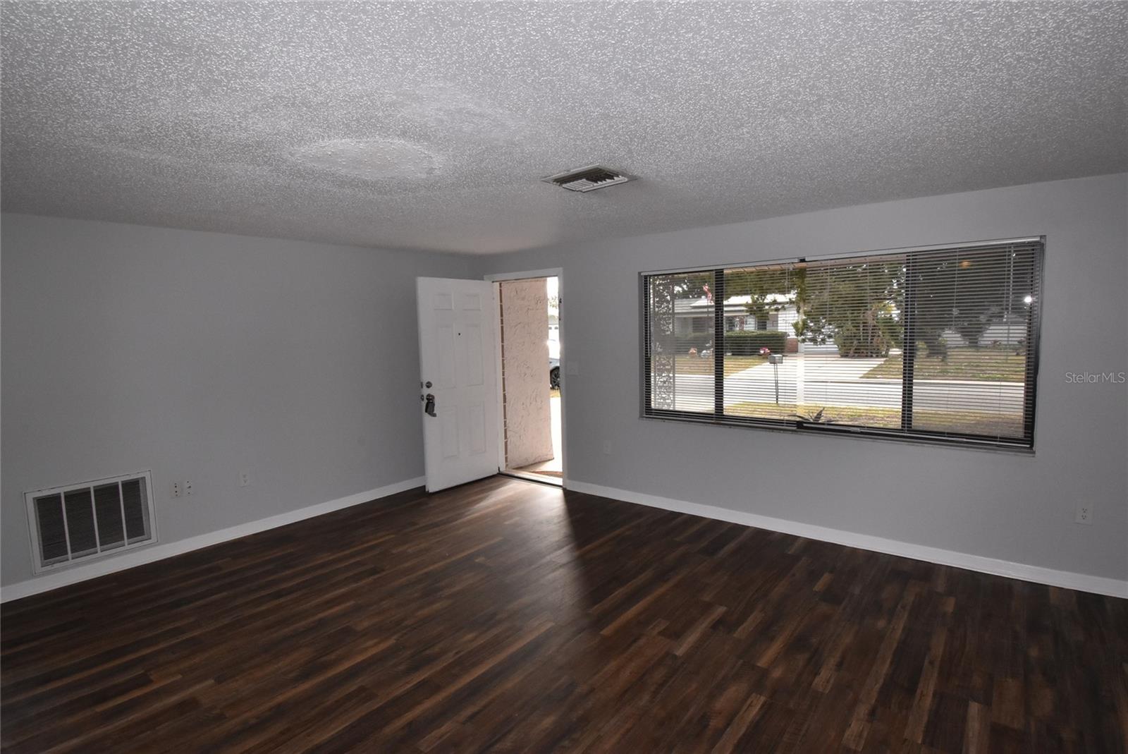 Image 20 of 24 For 7615 Karen Drive