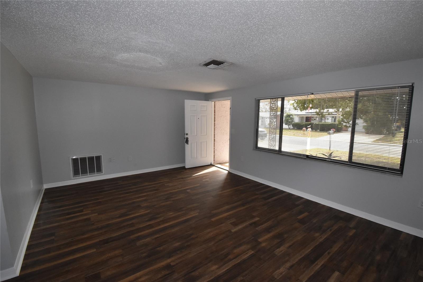 Image 4 of 24 For 7615 Karen Drive