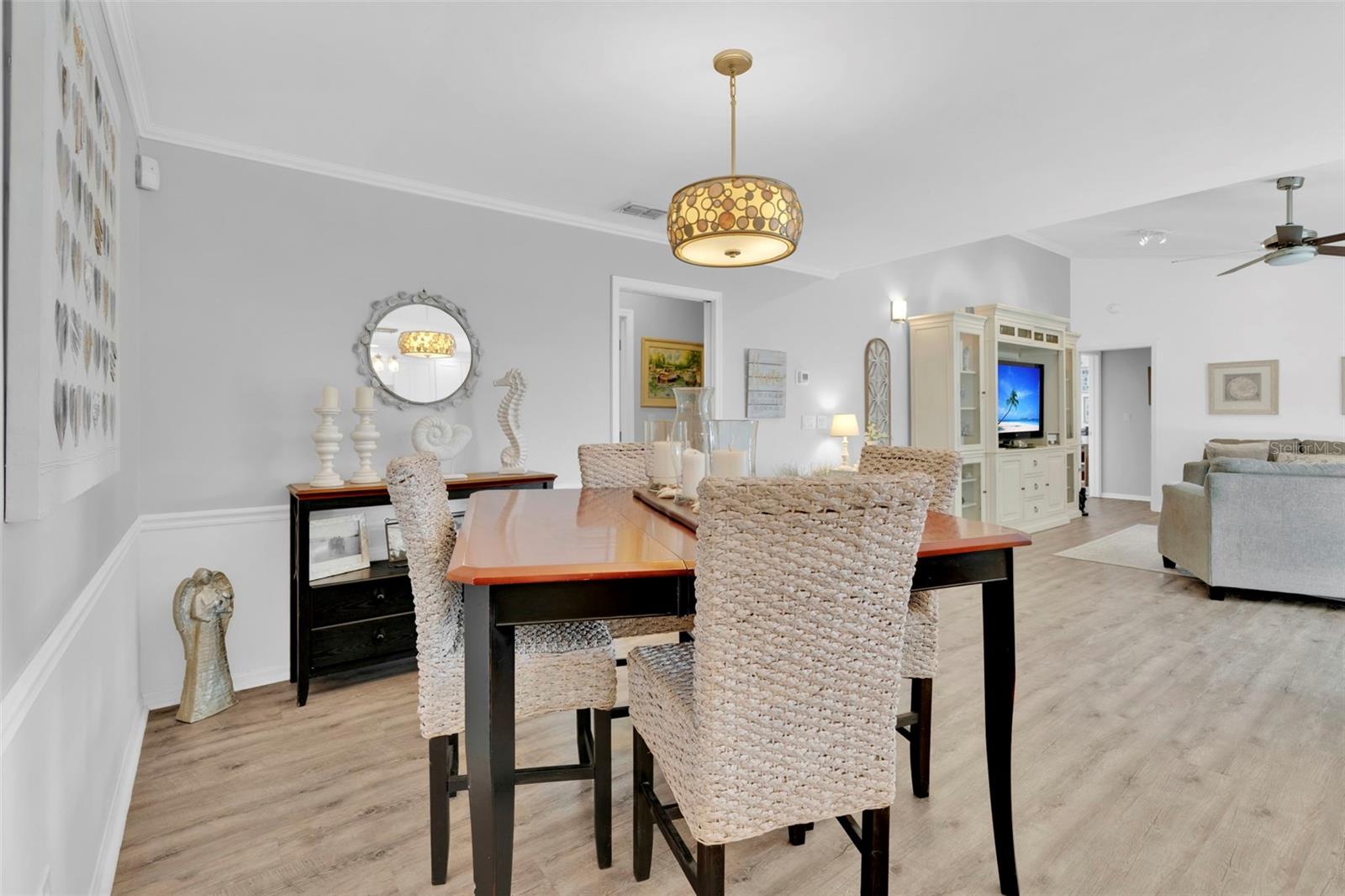 Image 19 of 60 For 8866 Banyan Cove Circle