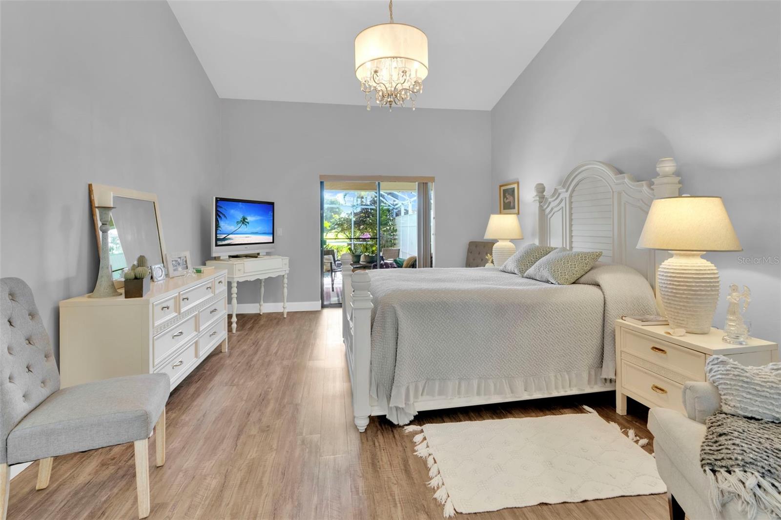 Image 23 of 60 For 8866 Banyan Cove Circle