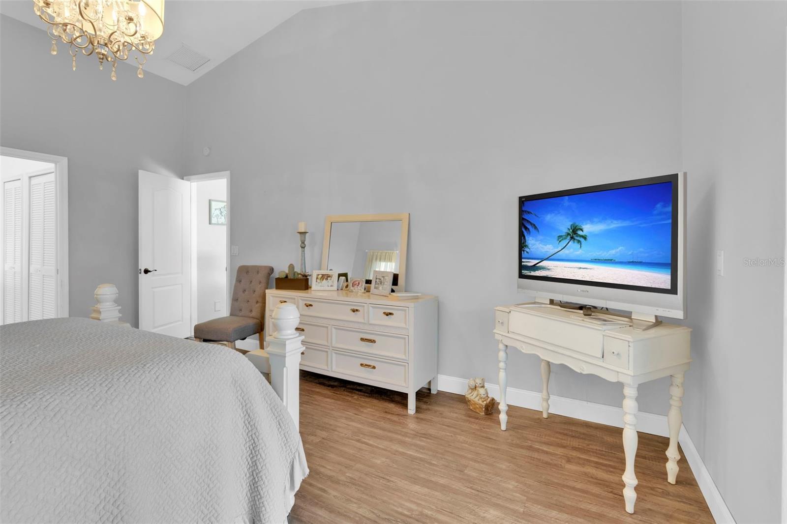 Image 24 of 60 For 8866 Banyan Cove Circle