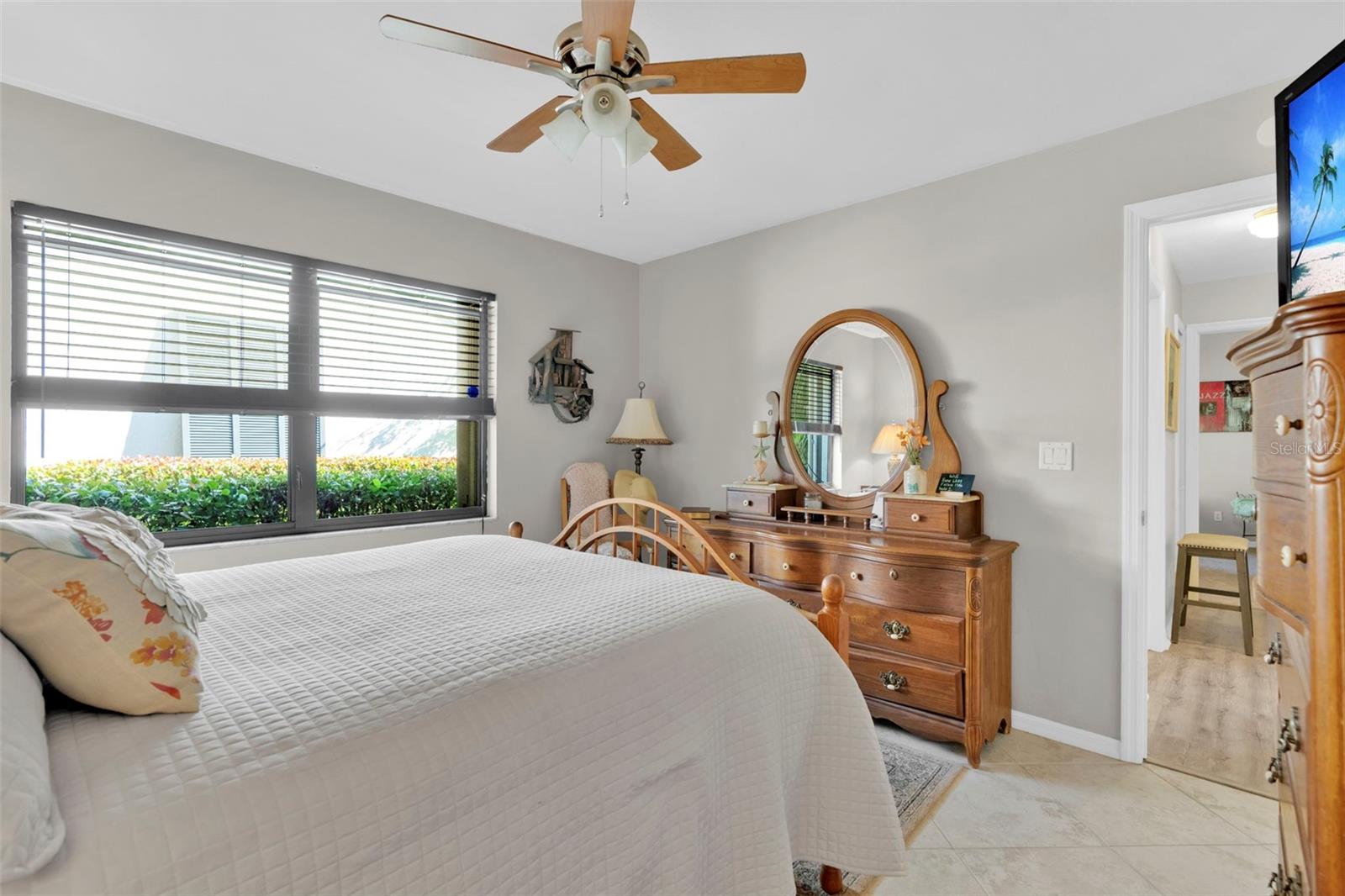 Image 33 of 60 For 8866 Banyan Cove Circle