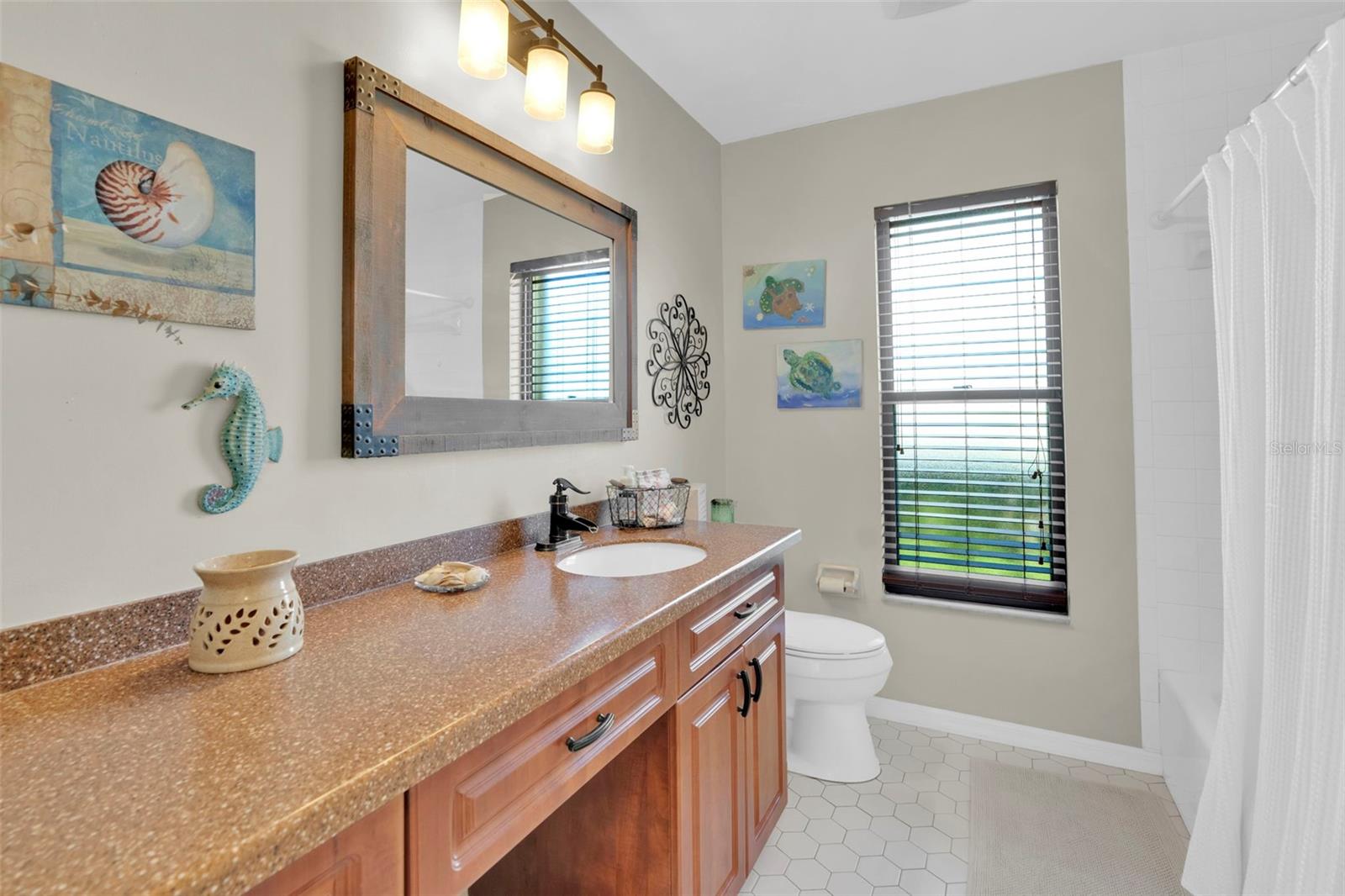 Image 35 of 60 For 8866 Banyan Cove Circle