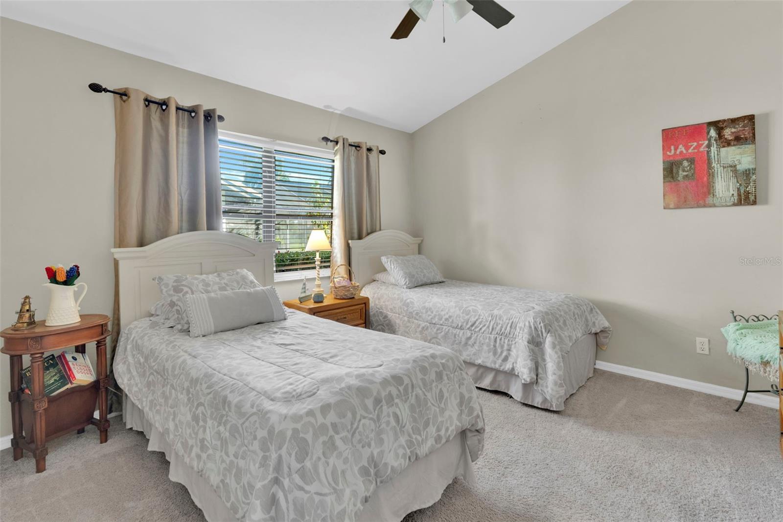 Image 38 of 60 For 8866 Banyan Cove Circle