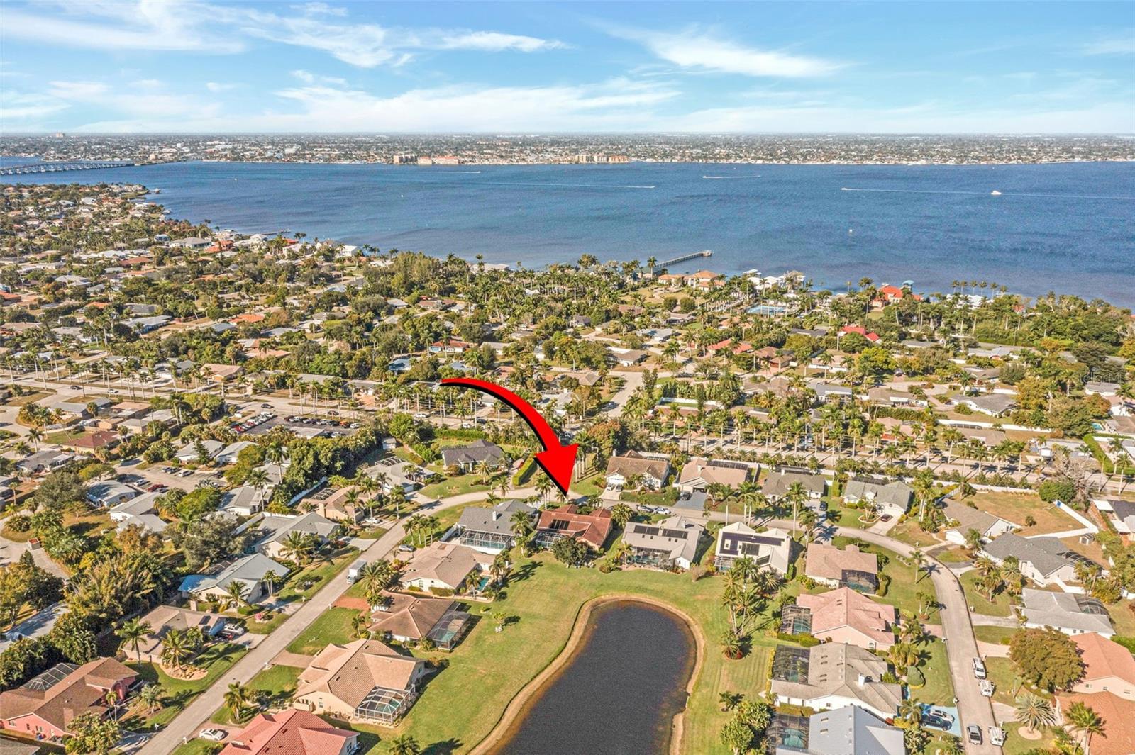 Image 4 of 60 For 8866 Banyan Cove Circle