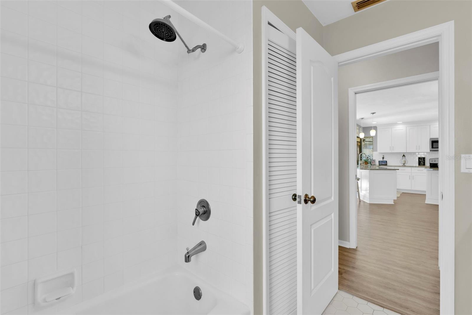 Image 40 of 60 For 8866 Banyan Cove Circle