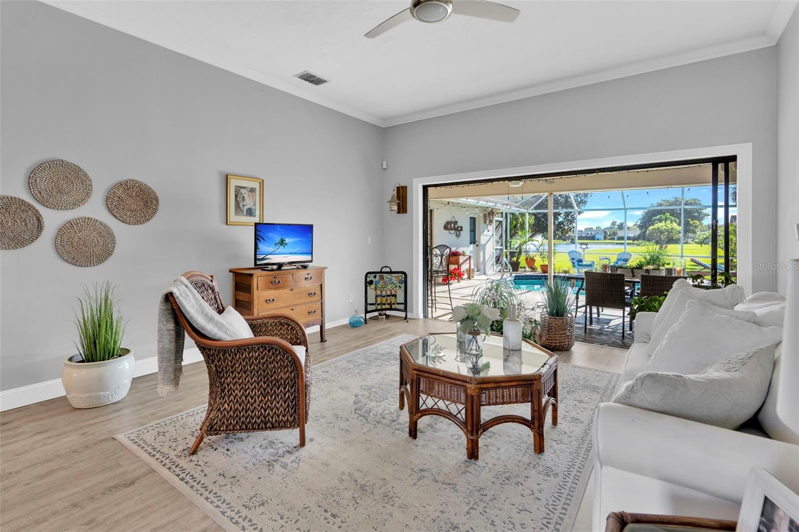 Image 6 of 60 For 8866 Banyan Cove Circle