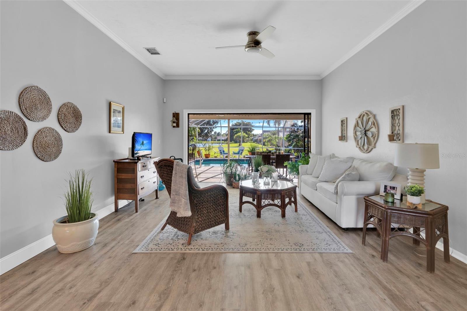 Image 9 of 60 For 8866 Banyan Cove Circle