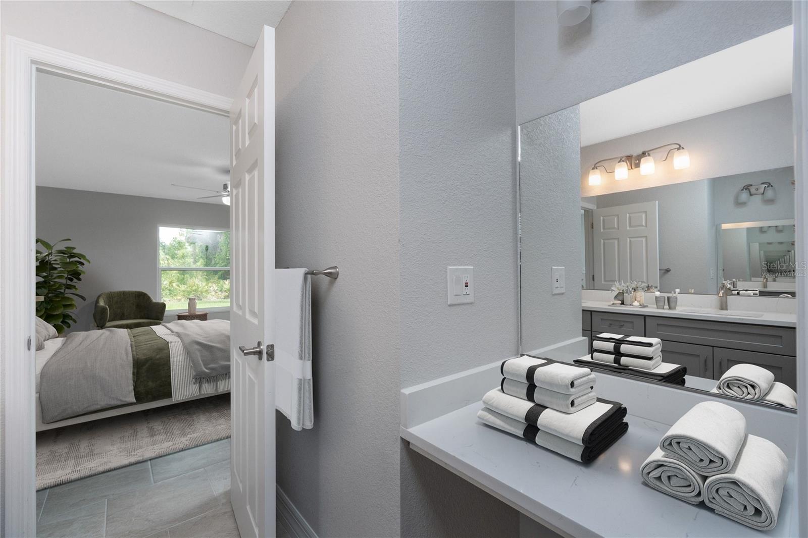 Listing photo id 12 for 1763 New London Street