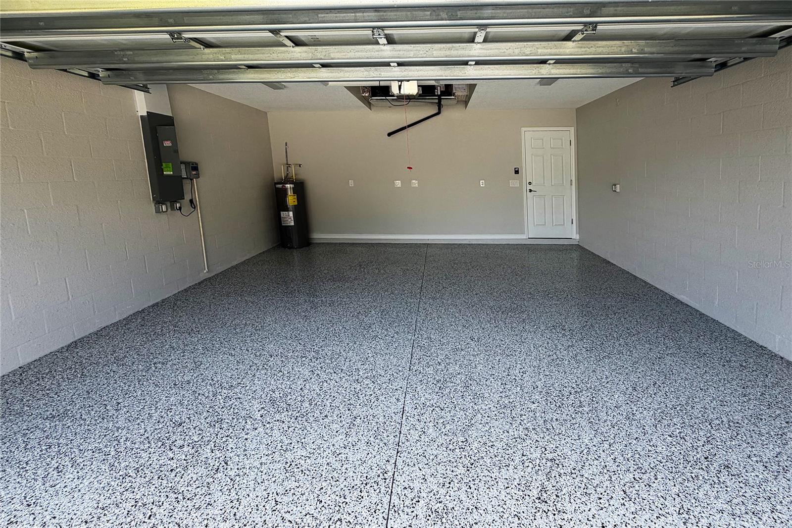 Listing photo id 29 for 1763 New London Street