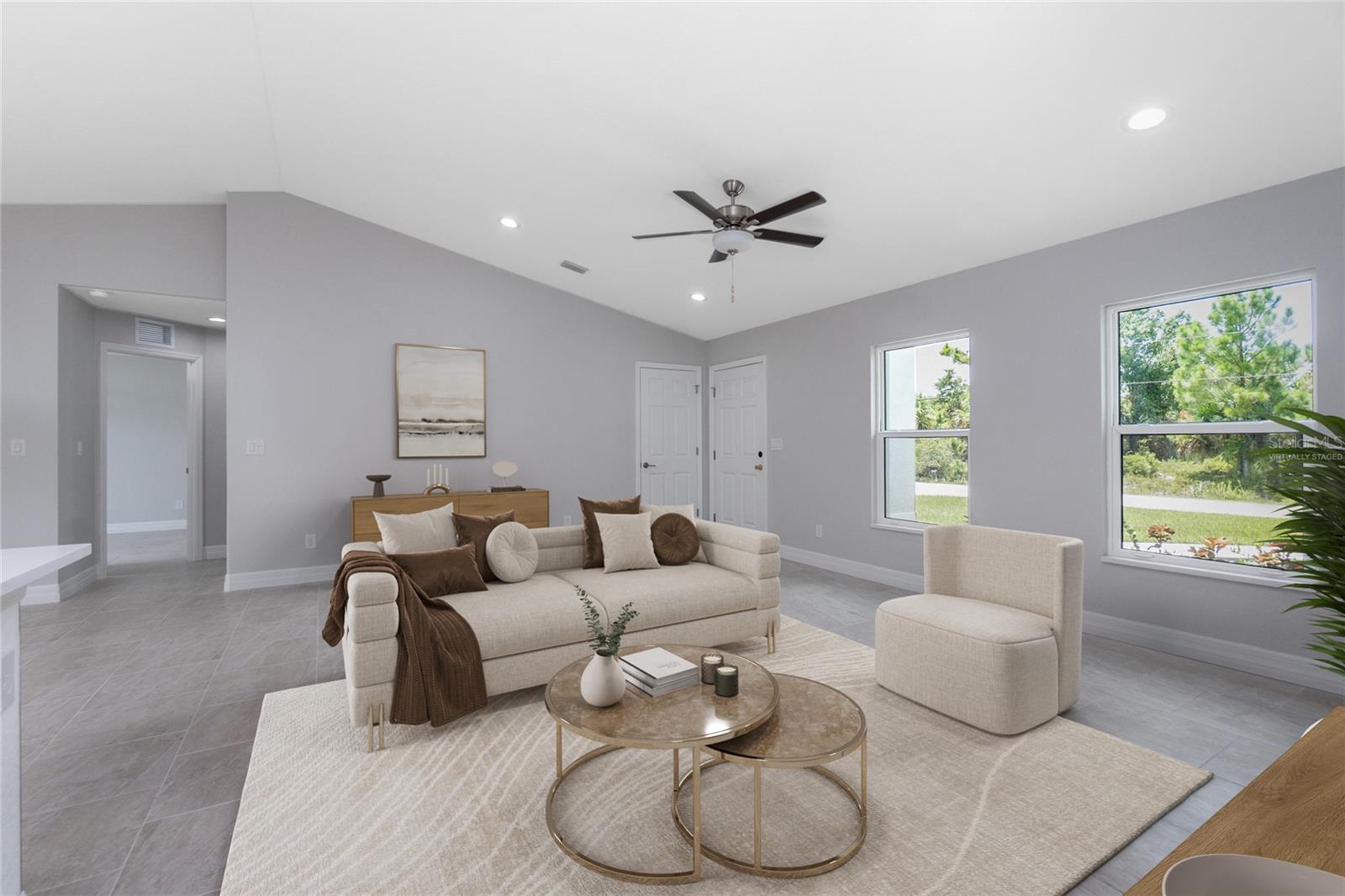 Listing photo id 4 for 1763 New London Street