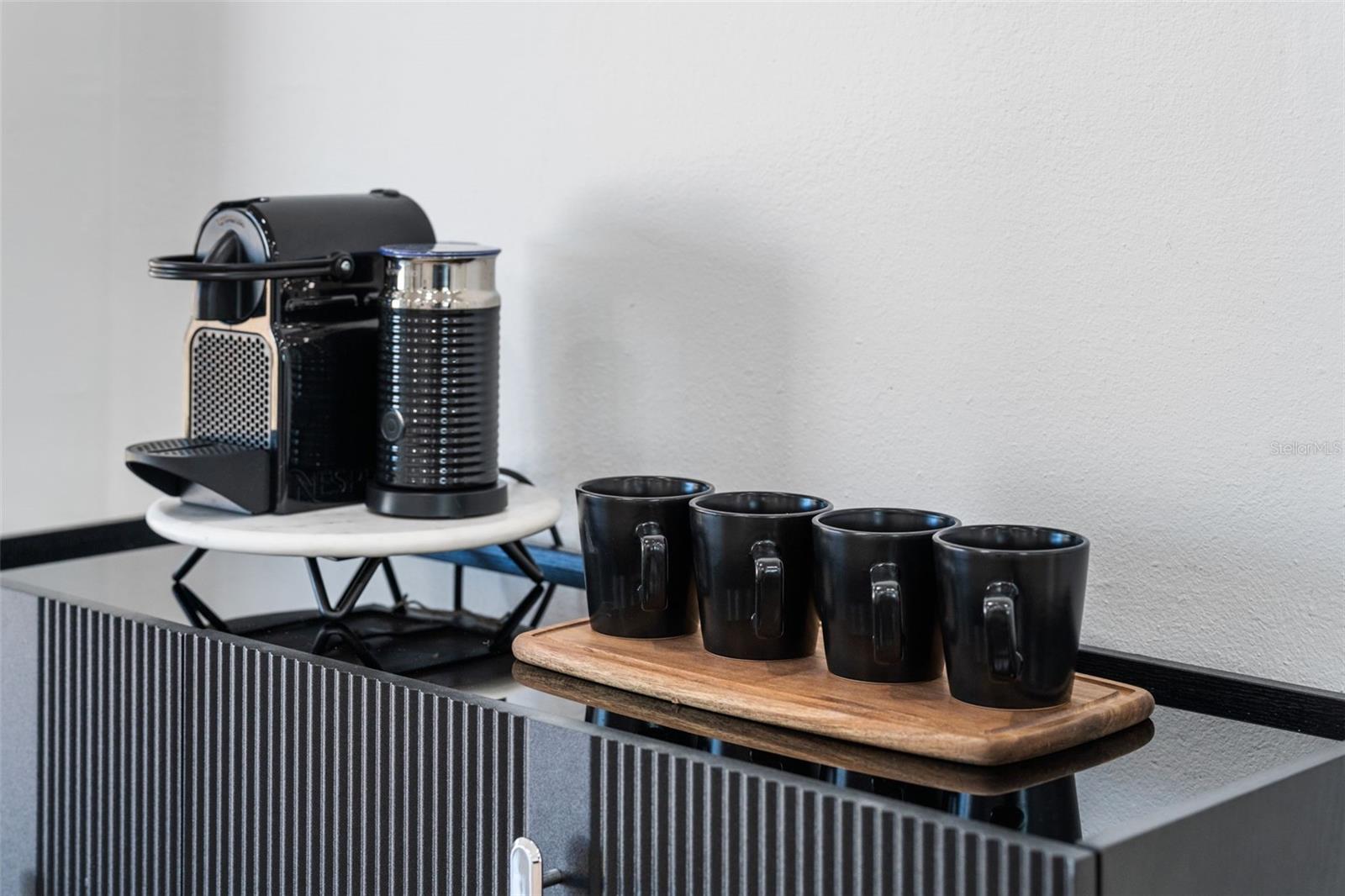 Image 14 of 52 For 2506 Lakeshore Circle