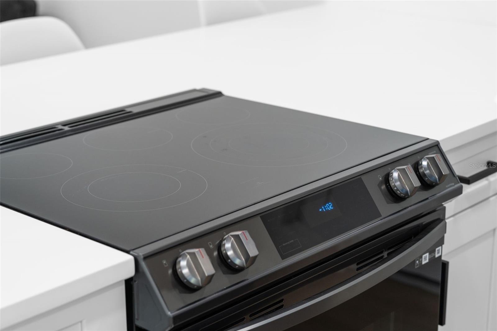 Image 17 of 52 For 2506 Lakeshore Circle