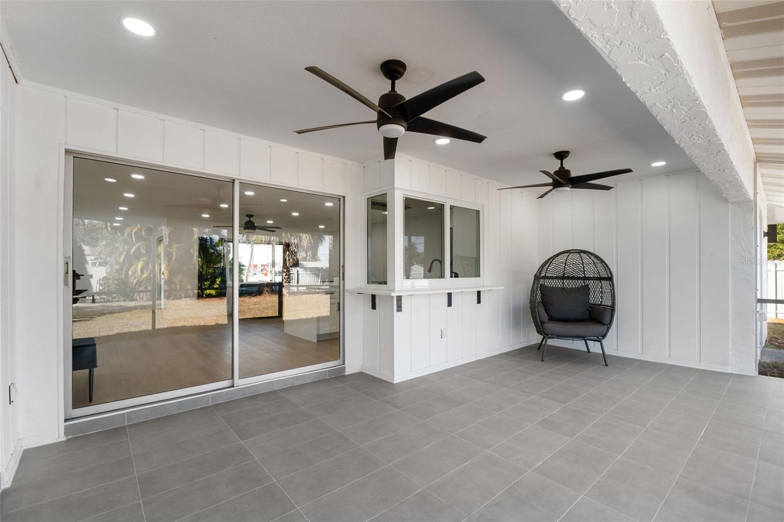 Image 32 of 52 For 2506 Lakeshore Circle