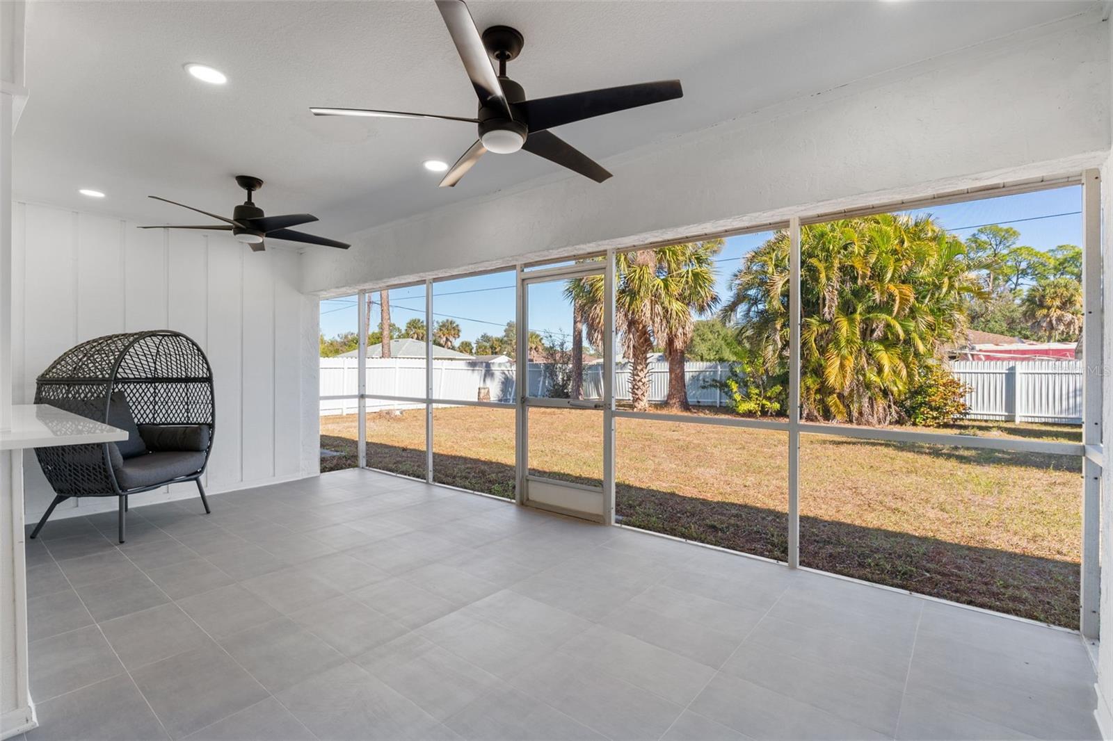 Image 34 of 52 For 2506 Lakeshore Circle