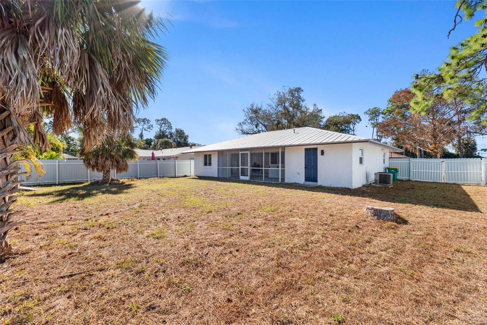 Image 37 of 52 For 2506 Lakeshore Circle