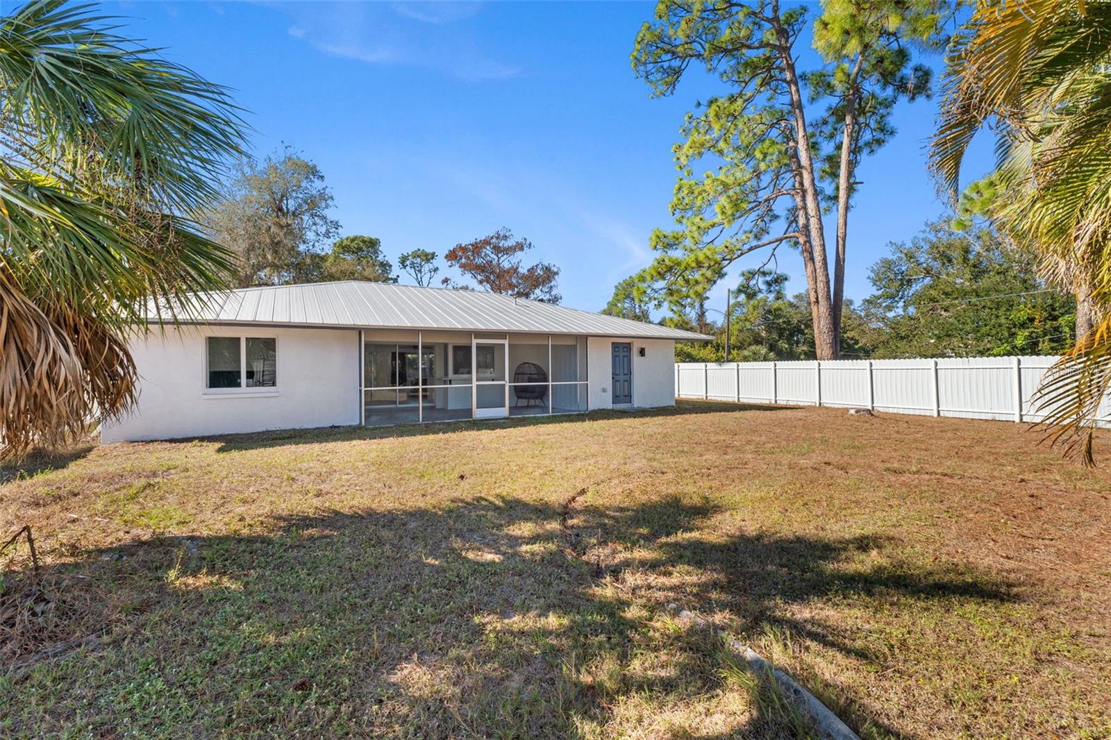 Image 38 of 52 For 2506 Lakeshore Circle