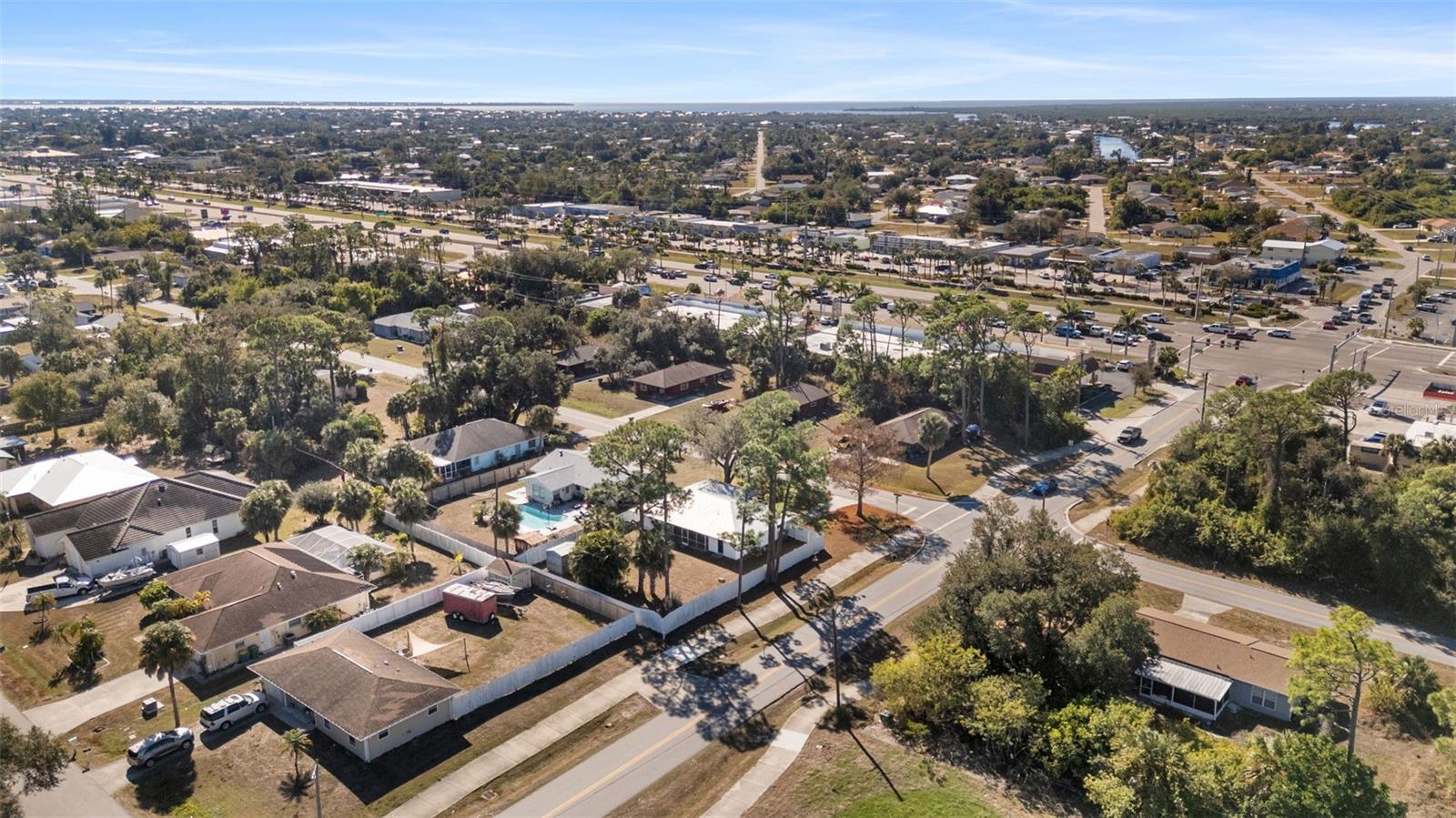 Image 44 of 52 For 2506 Lakeshore Circle