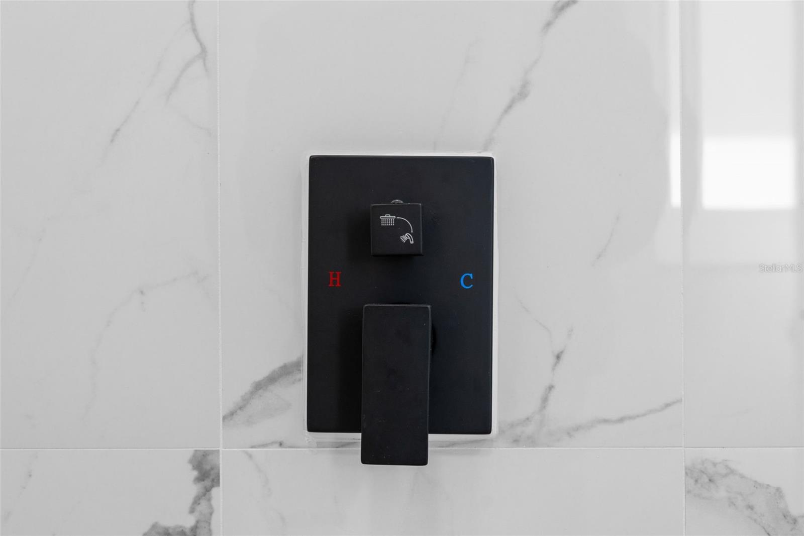 Image 47 of 52 For 2506 Lakeshore Circle