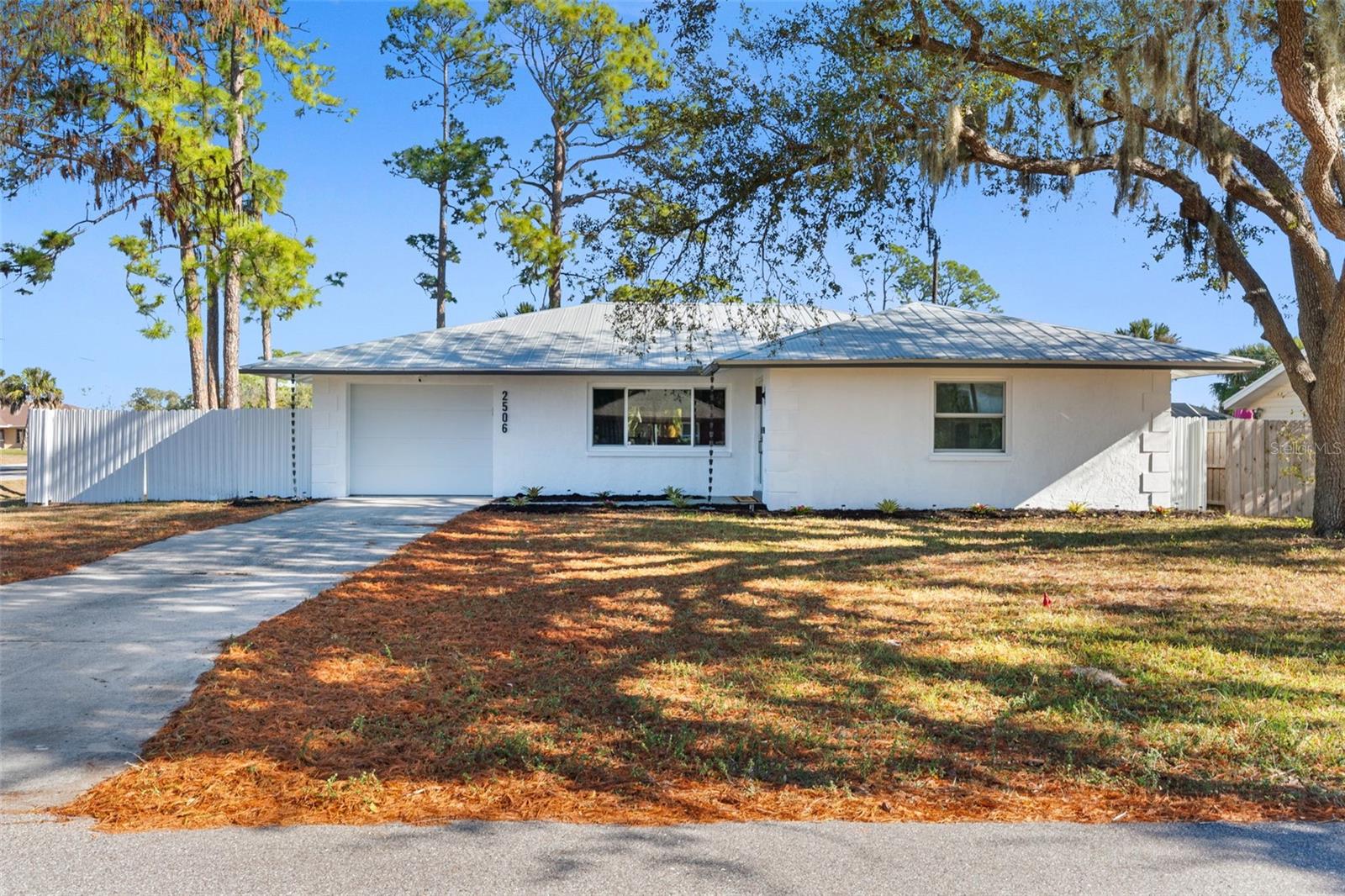 Image 5 of 52 For 2506 Lakeshore Circle