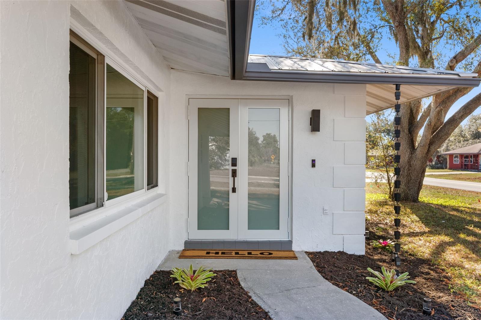 Image 7 of 52 For 2506 Lakeshore Circle