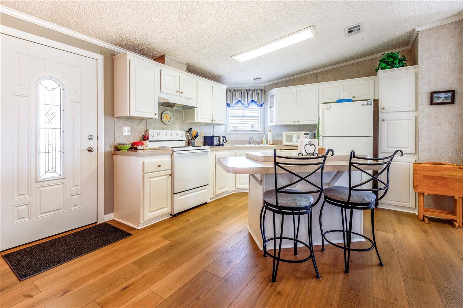 Image 10 of 42 For 2100 Kings Highway 493