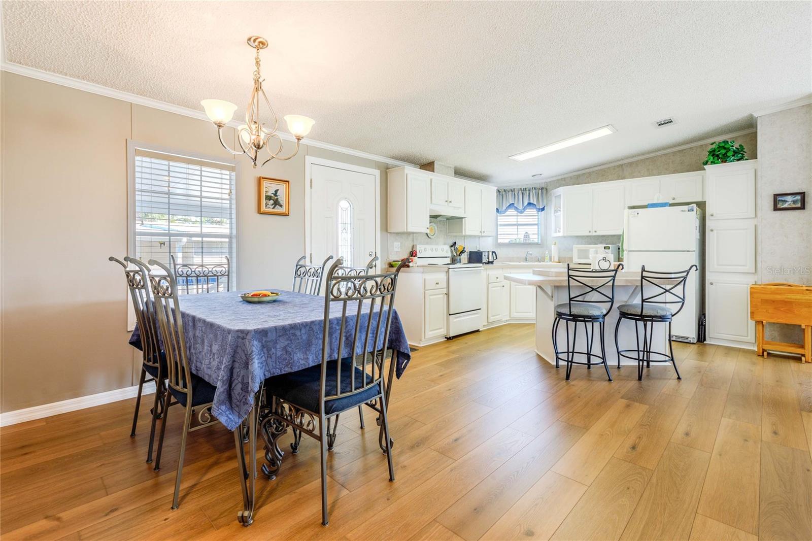 Image 13 of 42 For 2100 Kings Highway 493