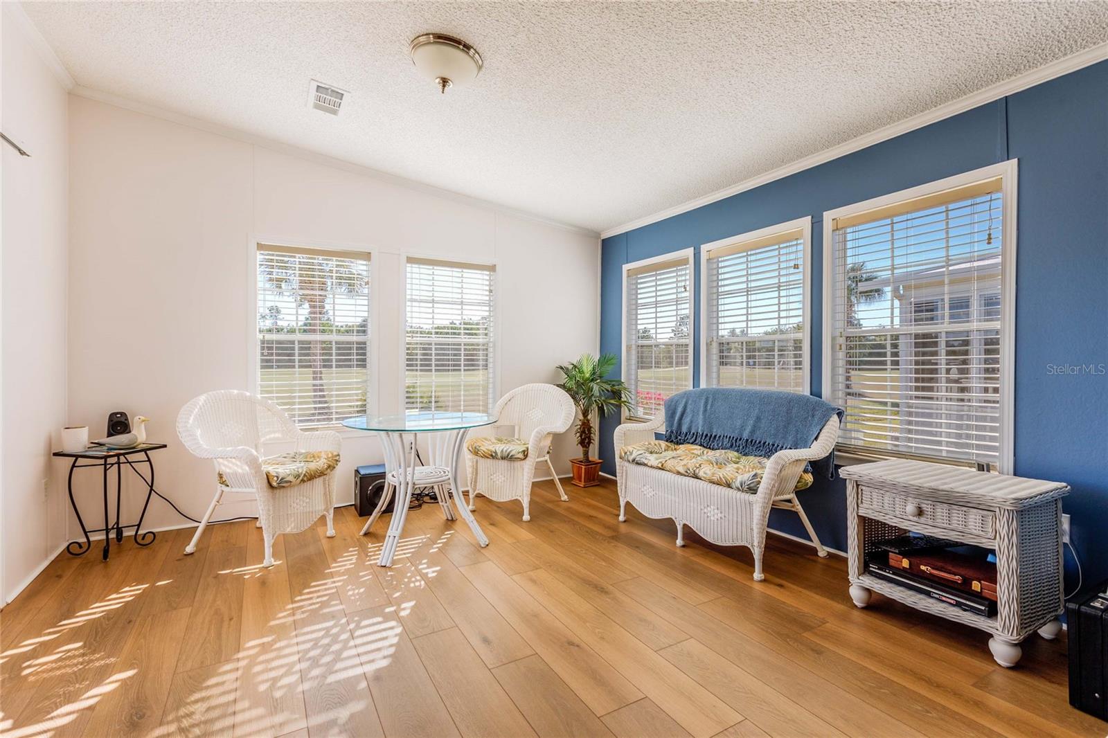 Image 17 of 42 For 2100 Kings Highway 493