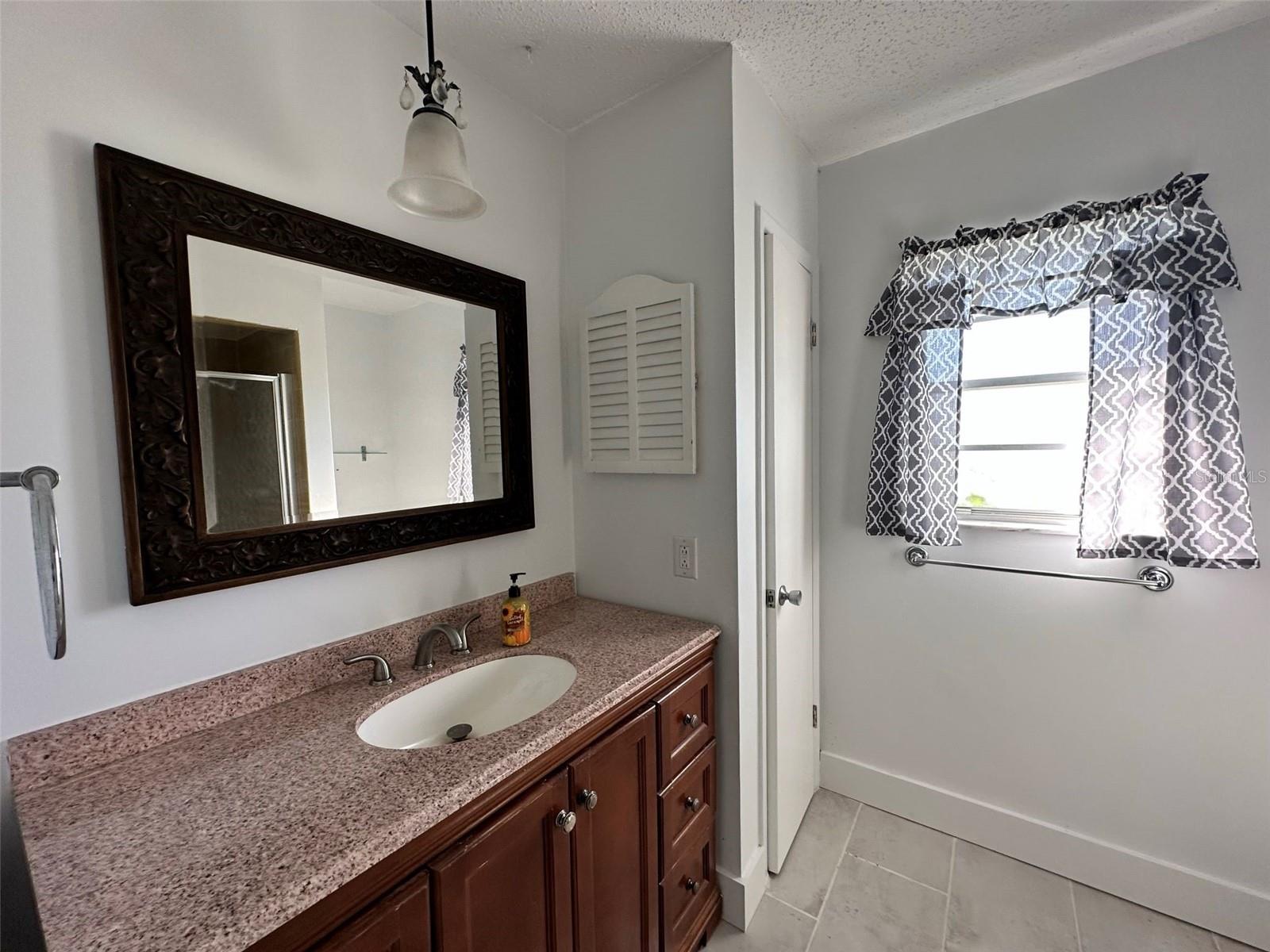 Image 10 of 15 For 749 Hartford Drive Nw