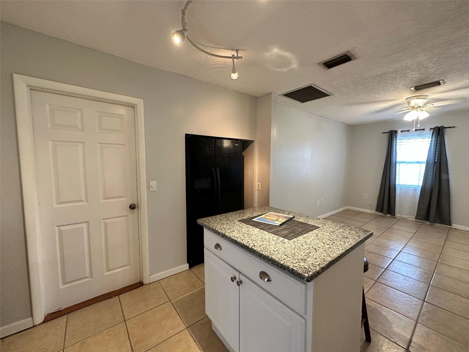 Image 7 of 15 For 749 Hartford Drive Nw