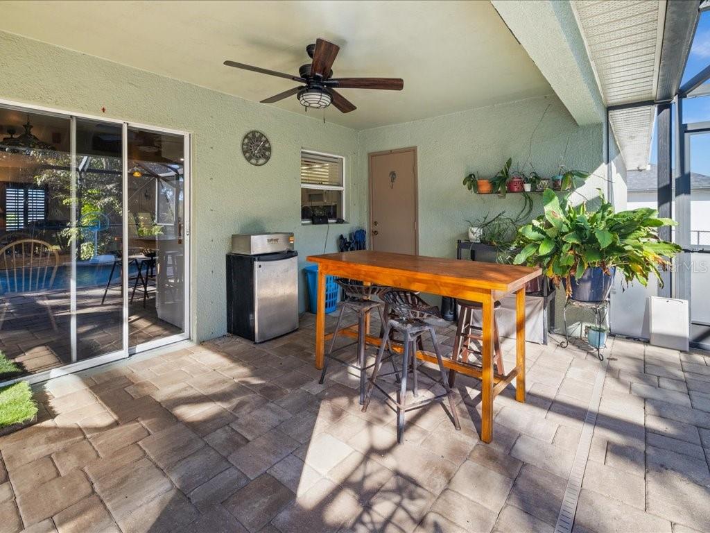 Listing photo id 31 for 1209 25th Place