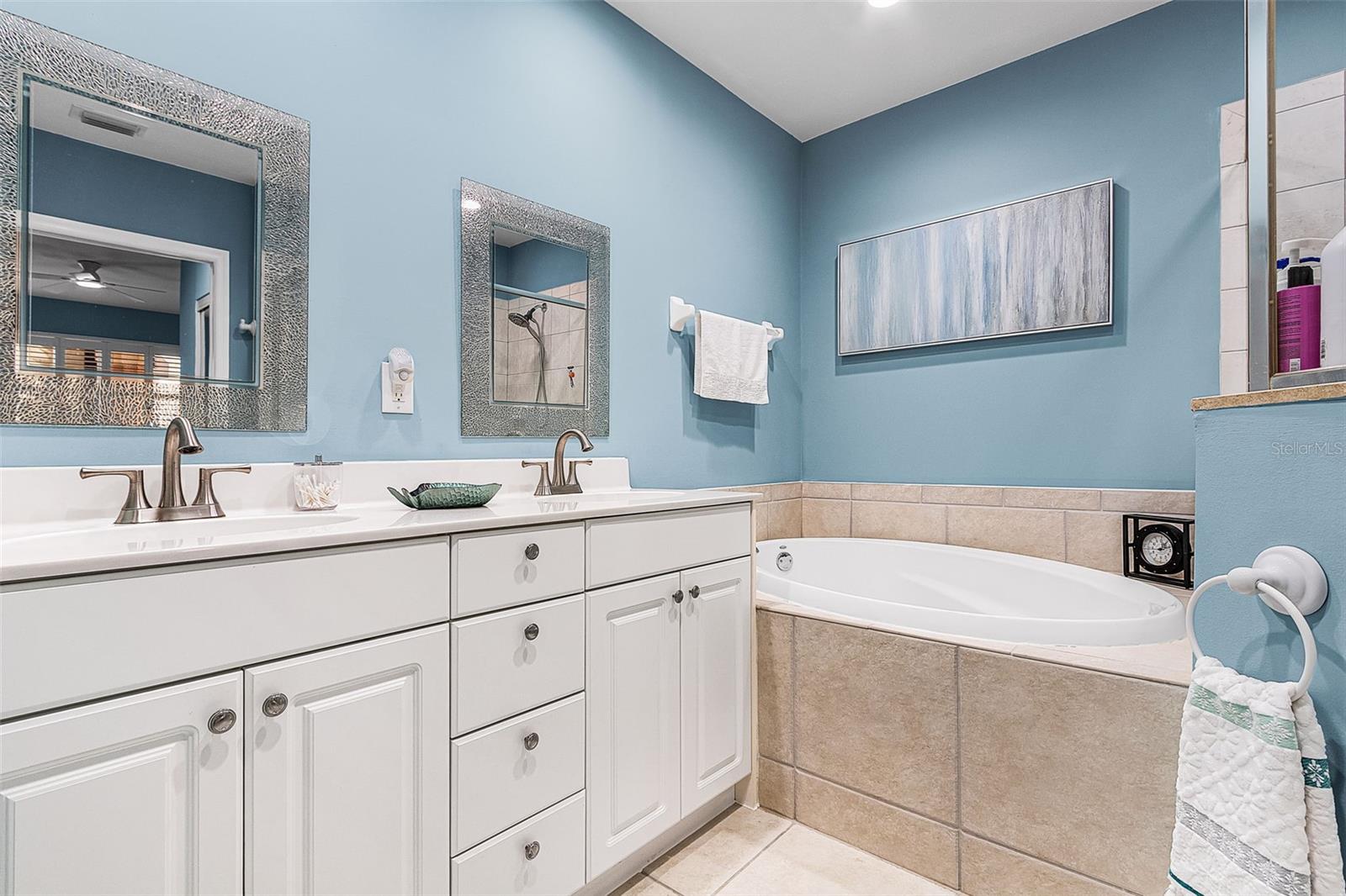 Image 23 of 55 For 24399 Baltic Avenue 202