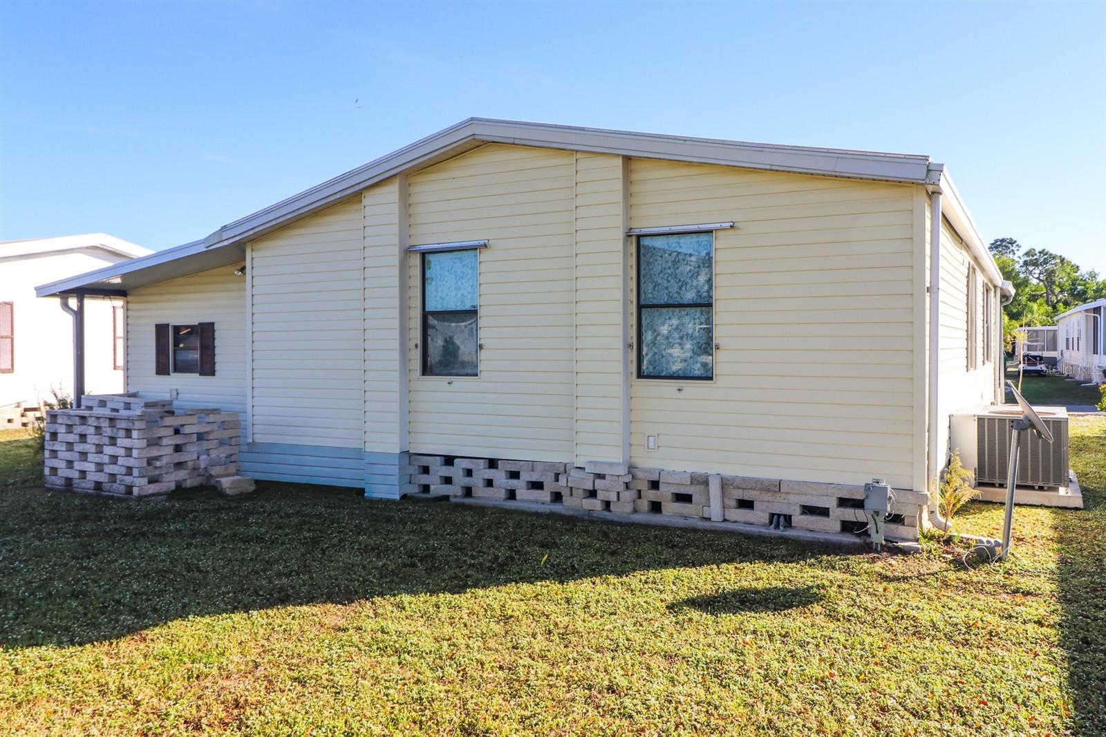 Image 7 of 31 For 29200 Jones Loop Road 176