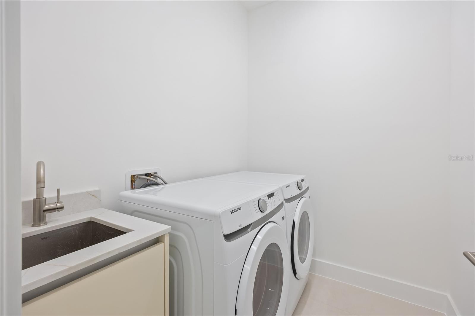 Image 36 of 41 For 14284 Ingraham Boulevard