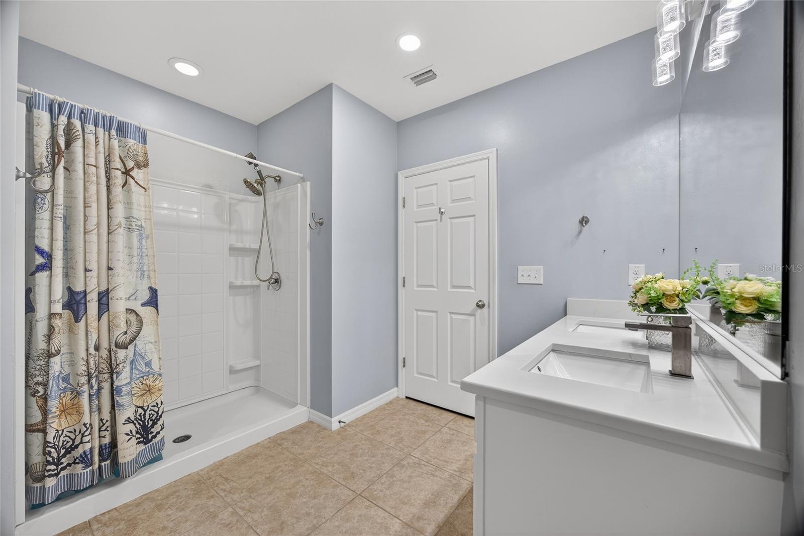 Image 17 of 36 For 7212 Mikasa Drive