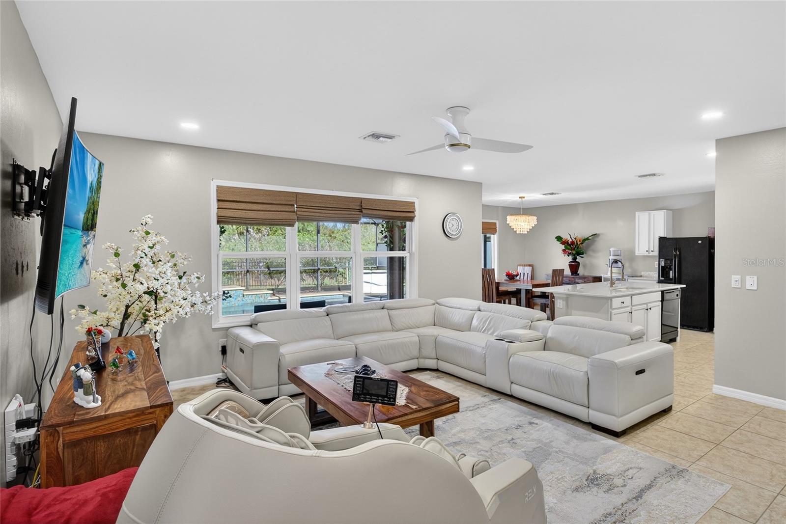 Image 8 of 36 For 7212 Mikasa Drive