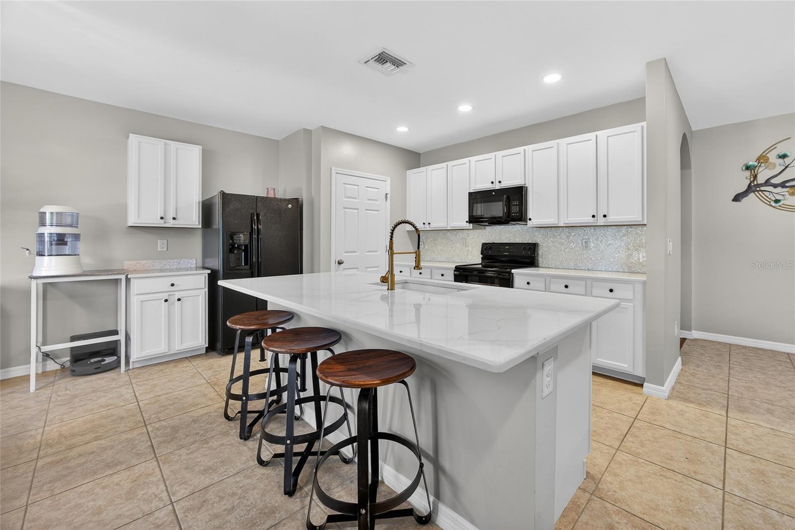 Image 9 of 36 For 7212 Mikasa Drive