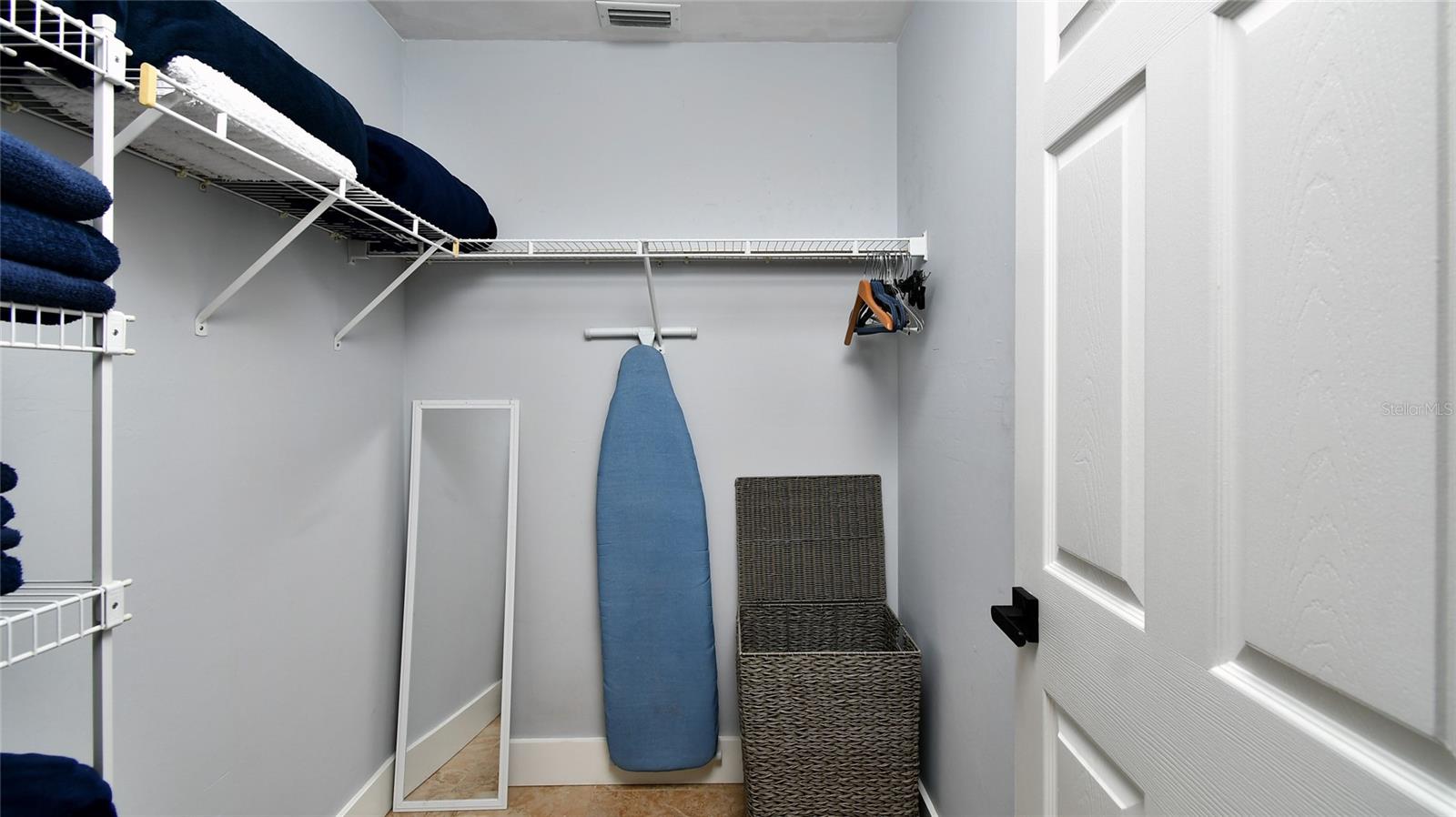 Image 19 of 29 For 2090 Matecumbe Key Road 1308